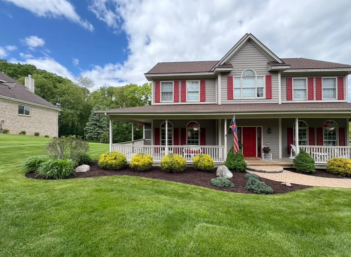 Mulch Bros professional landscaping work in Milford, MI